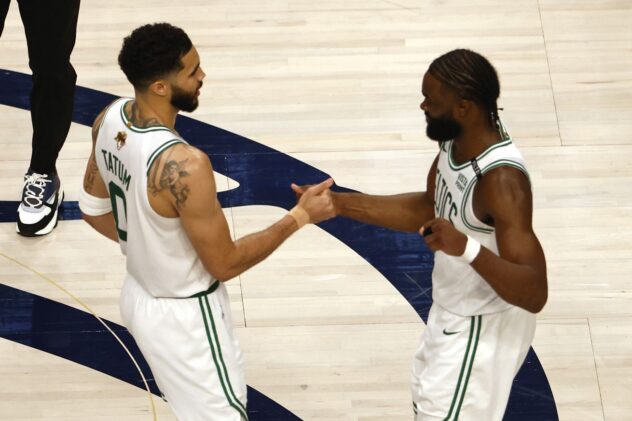 Celtics back Mavericks into an 0-3 hole with dominant third quarter in 106-99 win