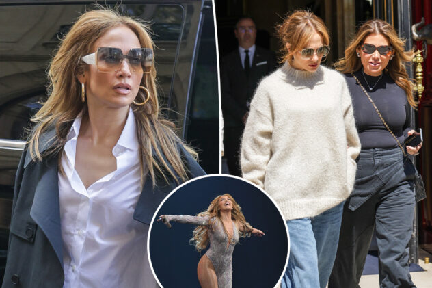 Jennifer Lopez flies commercial to Paris Fashion Week after scrapping tour