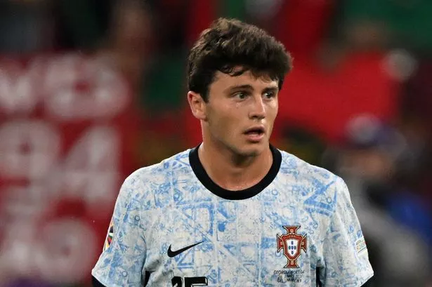 Benfica confirms Joao Neves bid 'on the table' as Manchester United leads transfer race