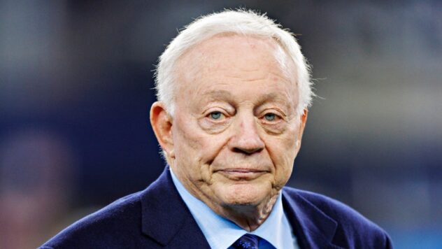 Jerry Jones to testify in breach of contract case against woman claiming to be his biological daughter