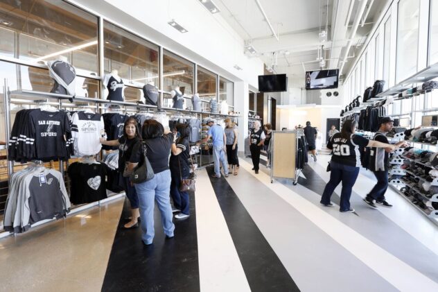 Open Thread: A new Spurs shop is coming to The Rock at La Cantera