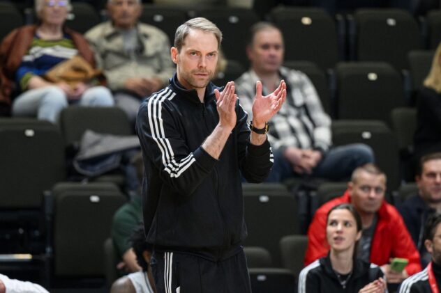 Spurs Summer League guest coach Petteri Koponen draft rights traded seventeen years after being drafted