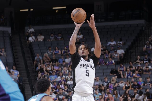 Stephon Castle showed his upside in Summer Spurs’ loss to Hornets